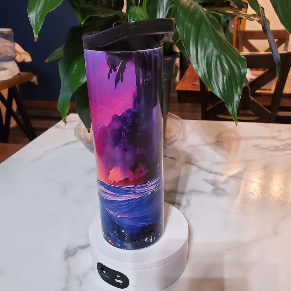 Killer Whale 20oz Tumbler with duo lids 🎉sale